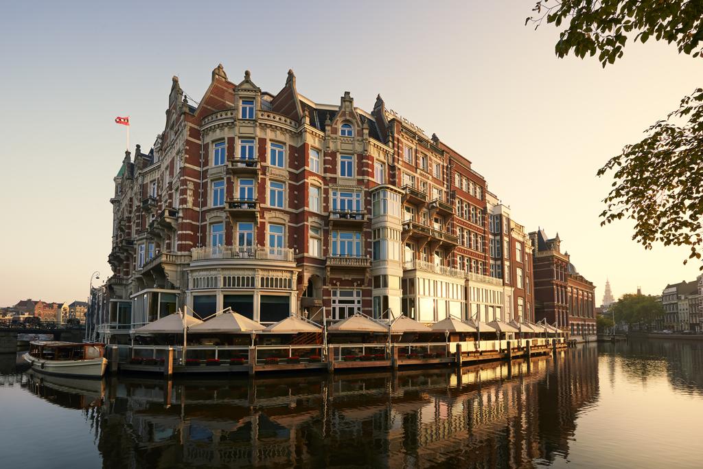 hotels in amsterdam